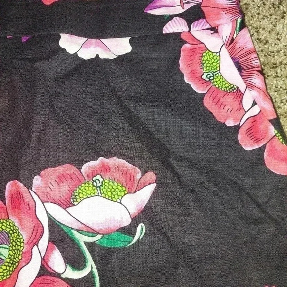 Ann Taylor Womens Pencil Straight Skirt Sz 10P Black Pink Floral Knee Length - Picture 3 of 6